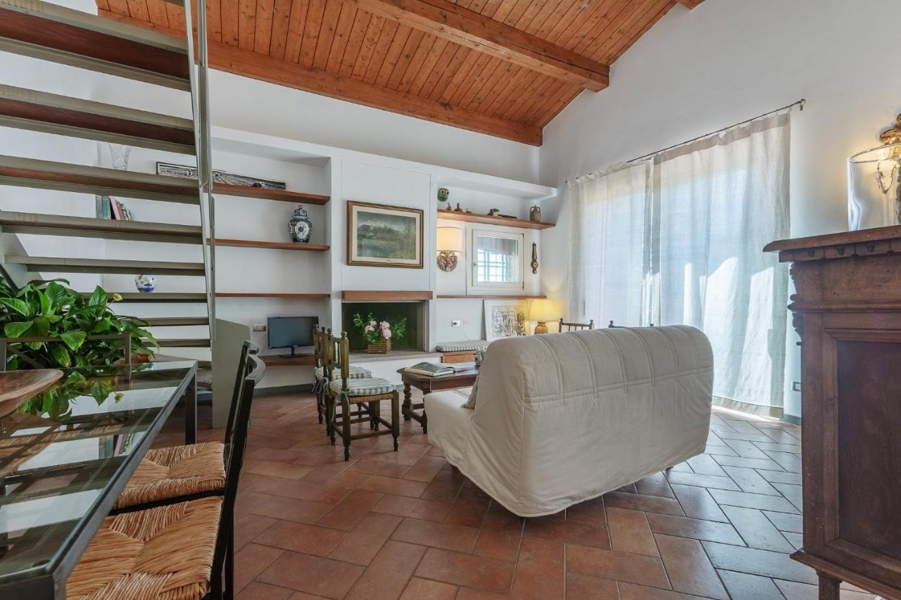 Francolino Duplex Charming La Farnia Villa Buitenkant foto